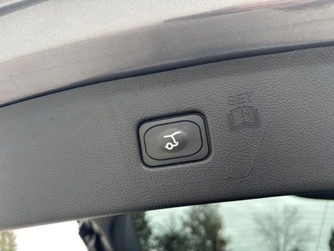 Used 2024 Ford Edge SEL w/ Convenience Package image 49