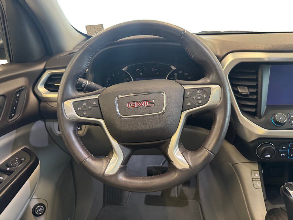Used 2017 GMC Acadia SLT AWD/4WD image 13