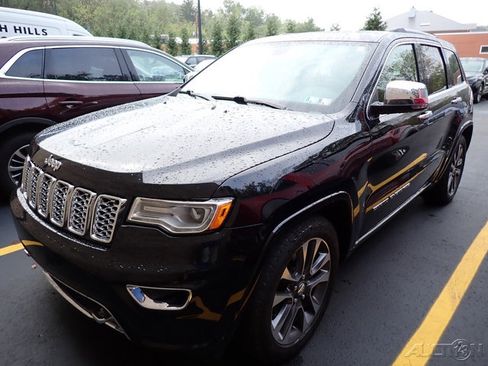 Used 2018 Jeep Grand Cherokee Overland image 1