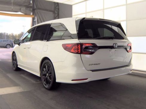 Used 2024 Honda Odyssey Sport image 8