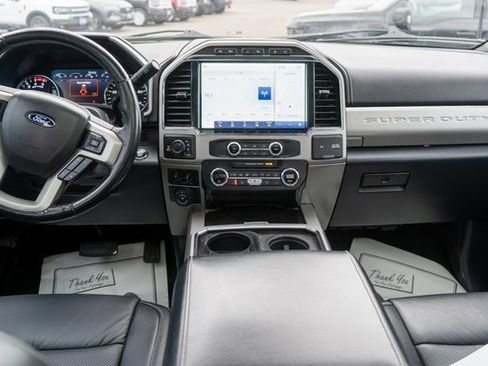 Used 2022 Ford F250 Lariat w/ Black Appearance Package image 14