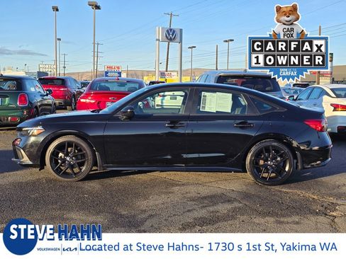 Used 2023 Honda Civic Sport image 2