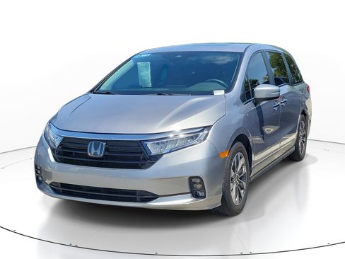 Certified 2023 Honda Odyssey EX-L image 3