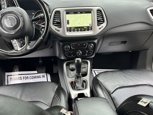 Used 2021 Jeep Compass Latitude AWD/4WD image 18