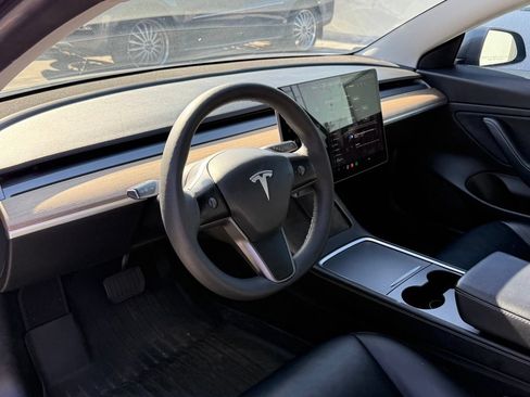 Used 2021 Tesla Model 3 Long Range AWD/4WD image 2
