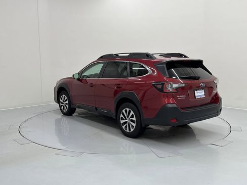 Used 2025 Subaru Outback Premium image 4