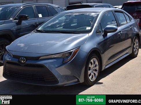 Used 2026 Toyota Corolla LE FWD image 1