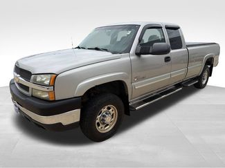 Used 2004 Chevrolet Silverado 2500 LS w/ Heavy-Duty Power Package AWD/4WD 360° Tour