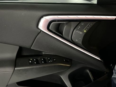 New 2025 BMW X3 xDrive30i w/ Convenience Package image 13