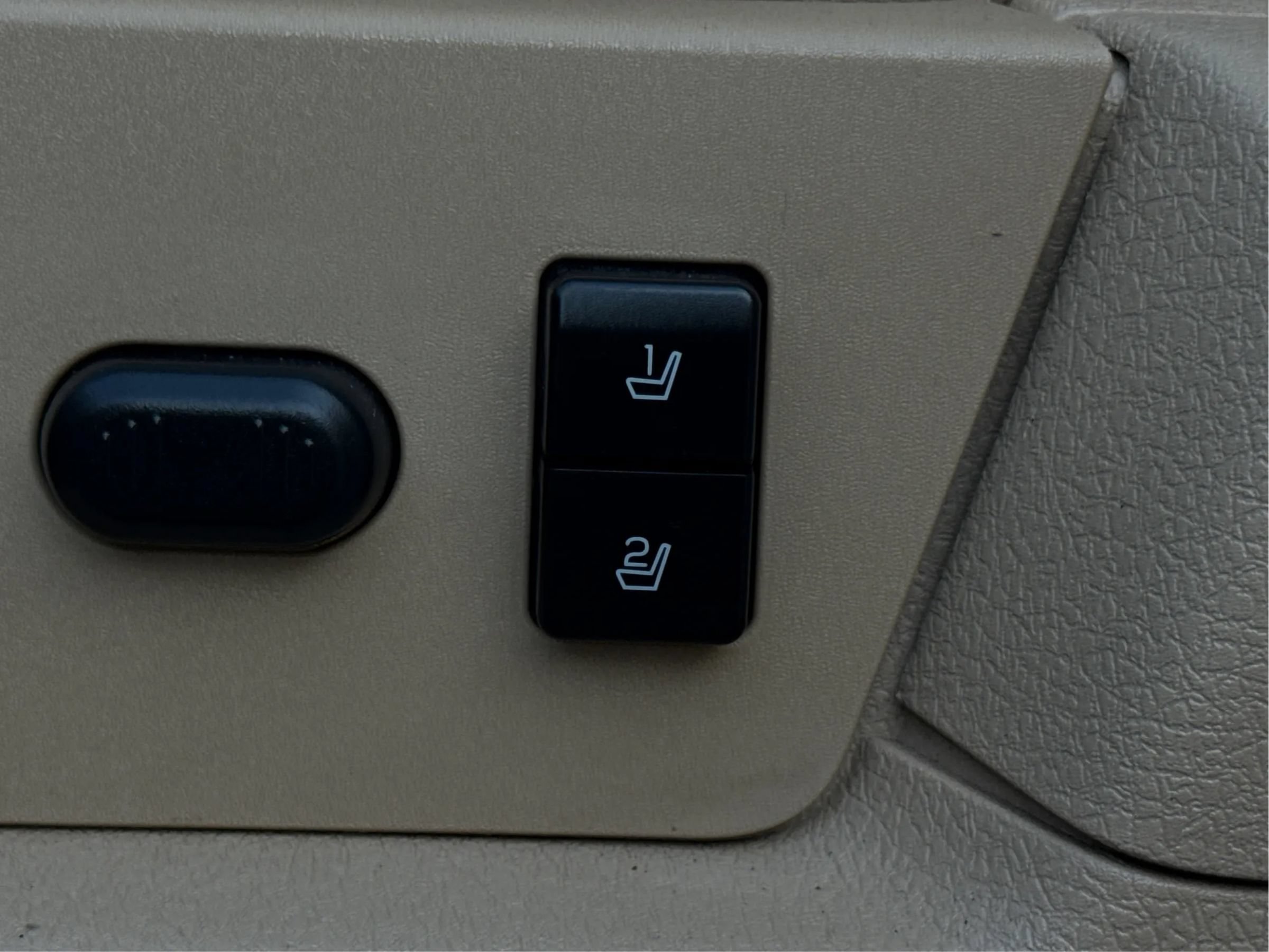Used 2014 Ford F150 Lariat w/ Equipment Group 501A Mid RWD image 60
