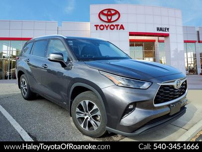 Used 2022 Toyota Highlander XLE