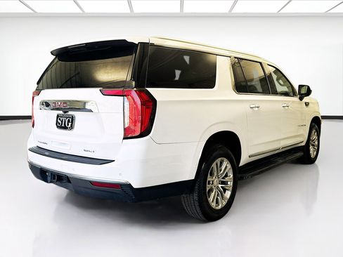 Used 2022 GMC Yukon XL SLT image 4
