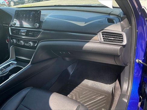 Used 2022 Honda Accord Sport image 15