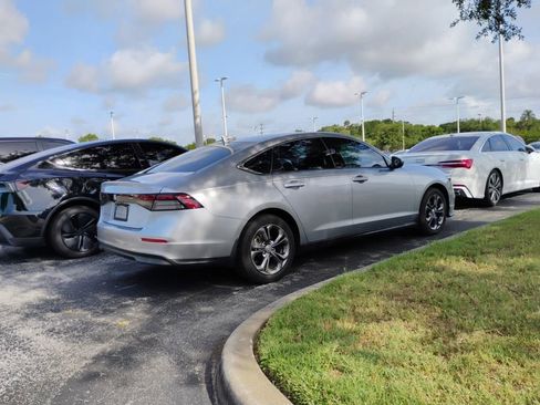 Used 2023 Honda Accord EX image 5