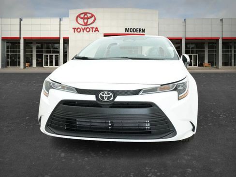 New 2026 Toyota Corolla LE FWD image 5