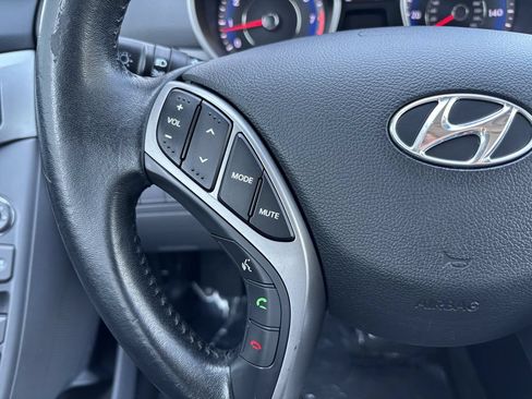 Used 2013 Hyundai Elantra Limited FWD image 16