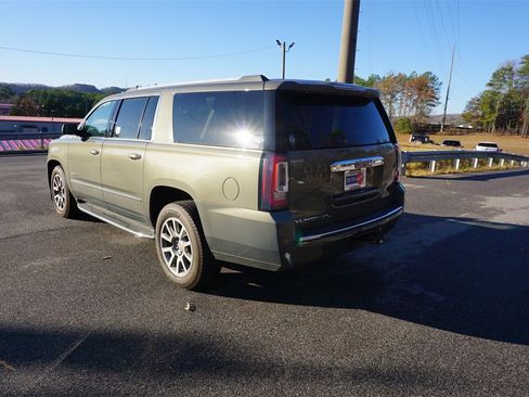 Used 2017 GMC Yukon XL Denali image 21