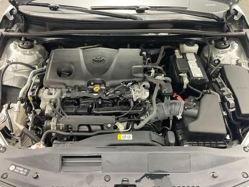 Used 2021 Toyota Camry LE FWD image 21