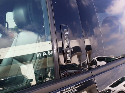 Used 2019 Ford F150 Lariat AWD/4WD image 8