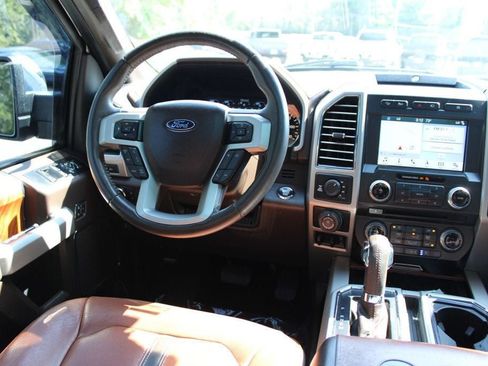 Used 2018 Ford F150 King Ranch w/ Equipment Group 601A Luxury AWD/4WD image 15