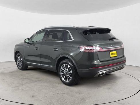 Used 2022 Lincoln Nautilus Reserve AWD/4WD image 7