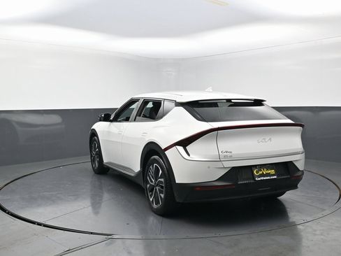 Used 2024 Kia EV6 Light image 37