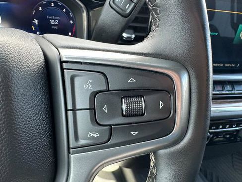 Used 2023 Chevrolet Silverado 1500 LT w/ Z71 Off-Road Package AWD/4WD image 27
