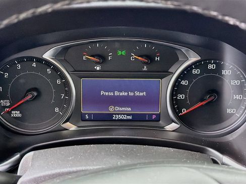 Used 2024 Chevrolet Equinox Premier AWD/4WD image 12