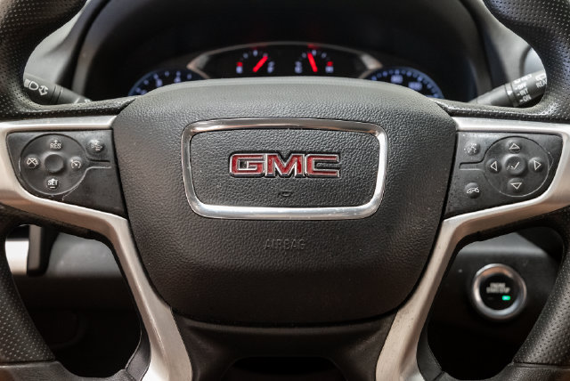 Used 2023 GMC Terrain SLE w/ Elevation Edition FWD image 12