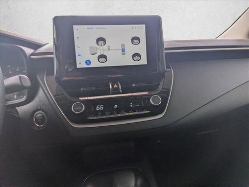Used 2025 Toyota Corolla LE w/ Convenience Package FWD image 12