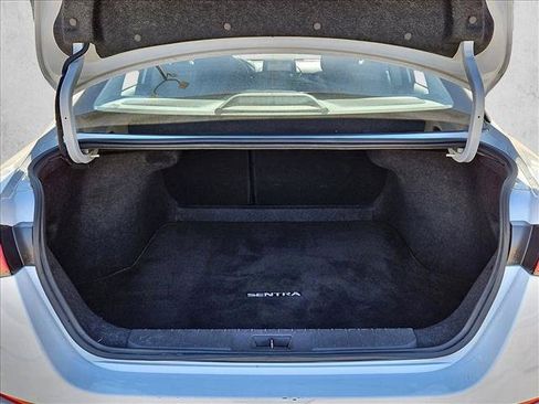 Used 2025 Nissan Sentra SV FWD image 6