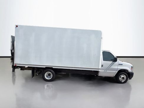 Used 2023 Ford E-450 and Econoline 450 Super Duty RWD image 11