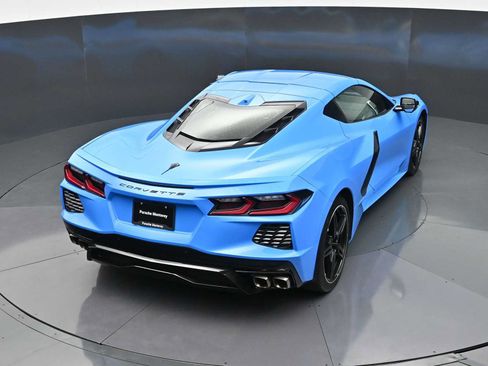 Used 2021 Chevrolet Corvette Stingray Preferred Cpe w/ Engine Appearance Package RWD image 31
