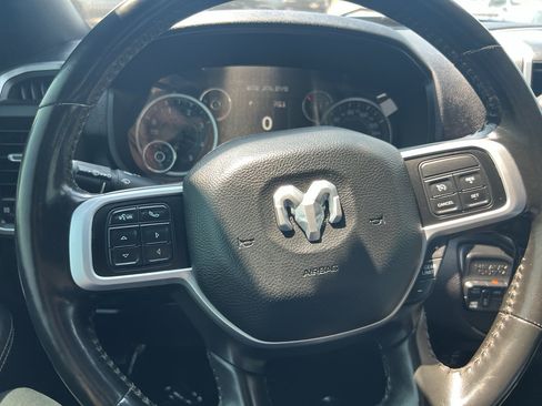 Used 2021 RAM 3500 Big Horn w/ Level 1 Equipment Group AWD/4WD image 9