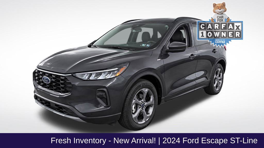 Used 2024 Ford Escape ST-Line w/ Tech Pack #1 FWD image 1