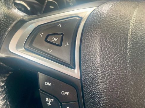 Used 2016 Ford Edge SEL w/ Utility Package FWD image 11