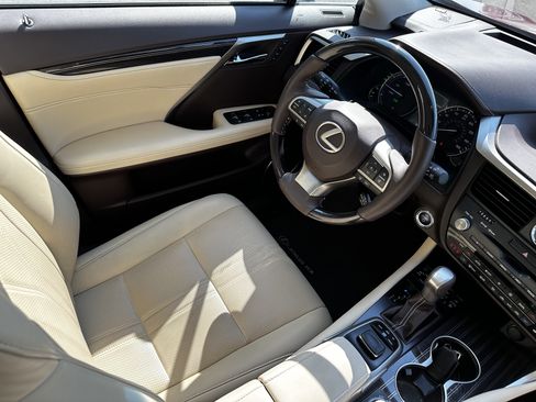 Used 2019 Lexus RX 450h AWD w/ Luxury Package image 9