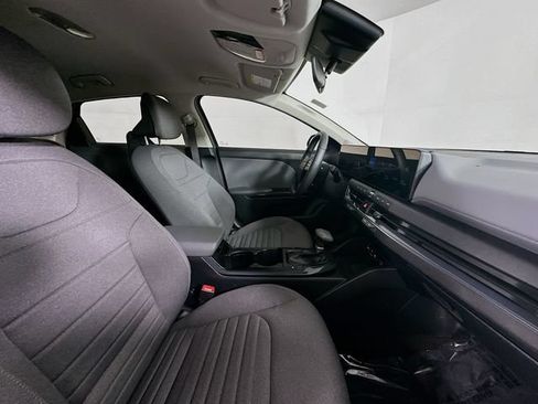 Used 2025 Kia K4 EX FWD image 26