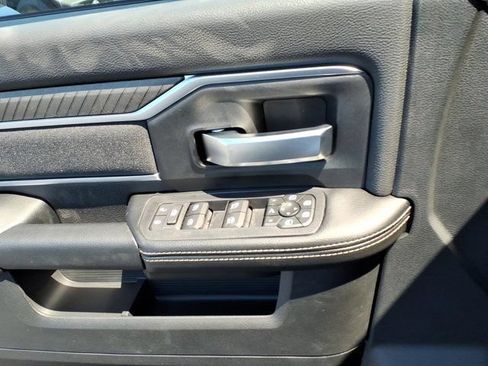 New 2026 RAM 2500 Big Horn AWD/4WD image 13