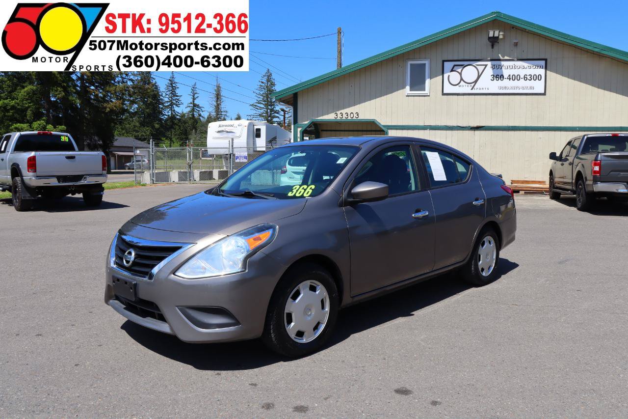 Used 2016 Nissan Versa SV FWD image 2