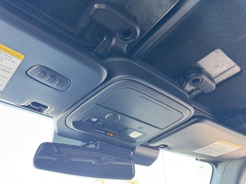 Used 2025 Ford Bronco Outer Banks w/ Sasquatch Package AWD/4WD image 33