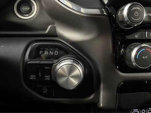 Used 2024 RAM 1500 Laramie image 31