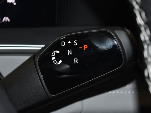 New 2026 Volkswagen Tiguan SE AWD/4WD image 14