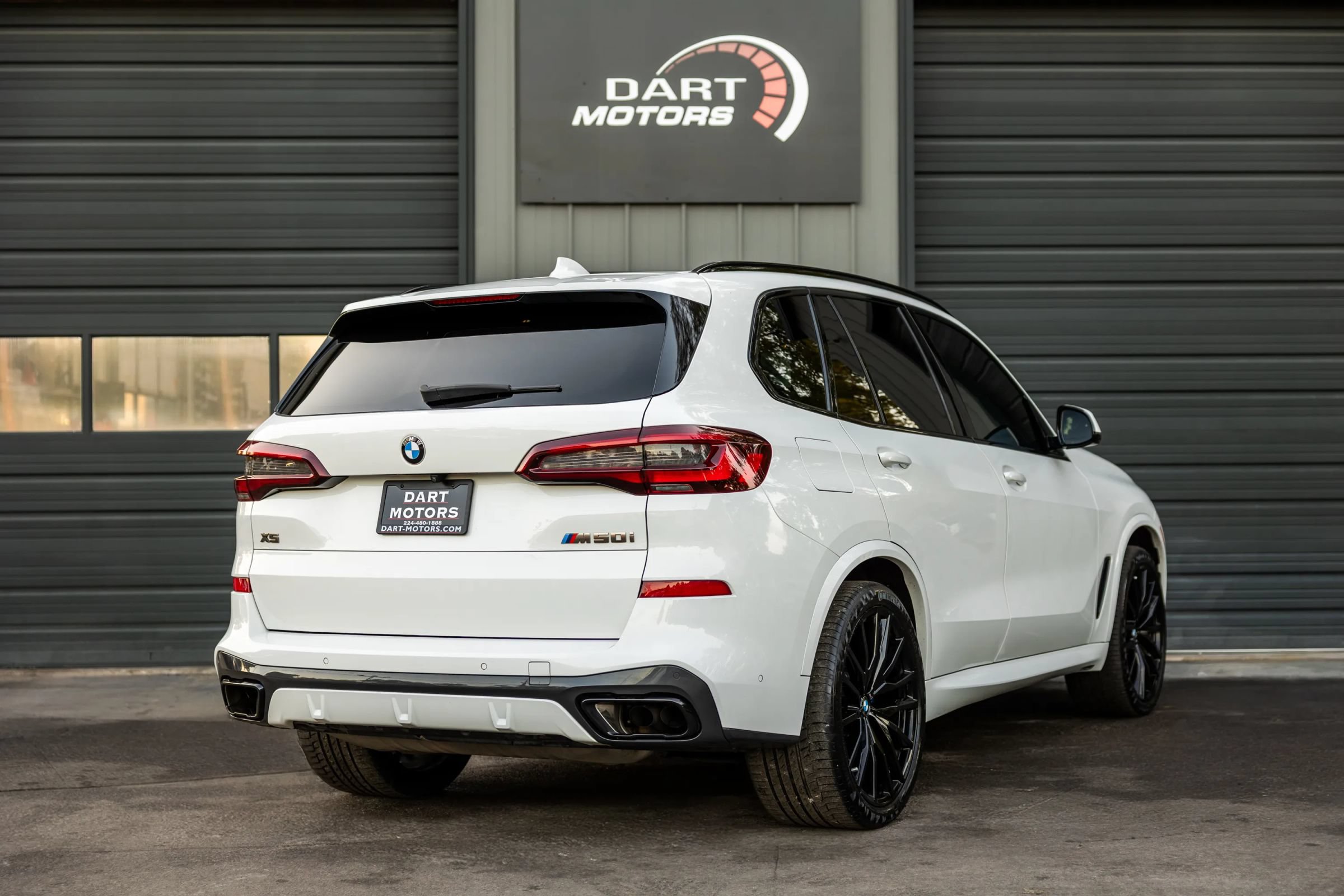 Used 2023 BMW X5 M50i w/ Executive Package AWD/4WD image 5