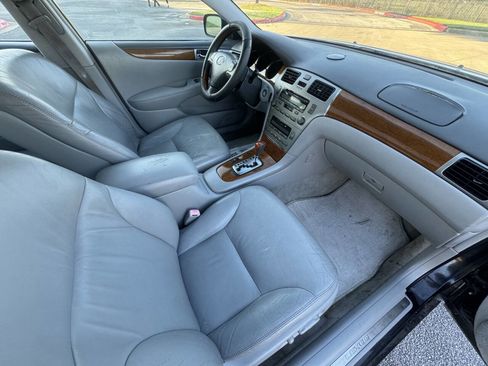 Used 2005 Lexus ES 330 image 13