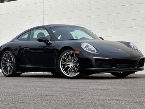 Used 2017 Porsche 911 Carrera image 2