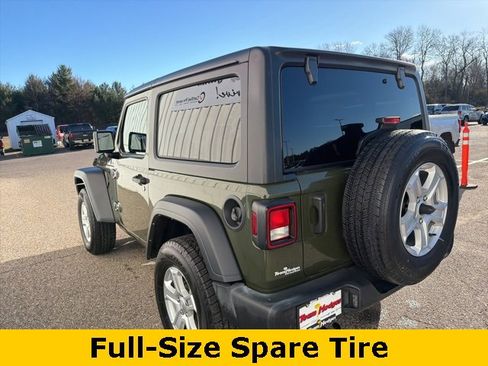 Used 2022 Jeep Wrangler Sport image 9