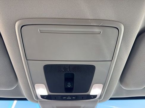 Used 2025 Honda CR-V EX-L image 30