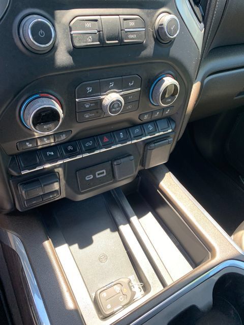 Certified 2022 Chevrolet Silverado 1500 LTZ AWD/4WD image 30