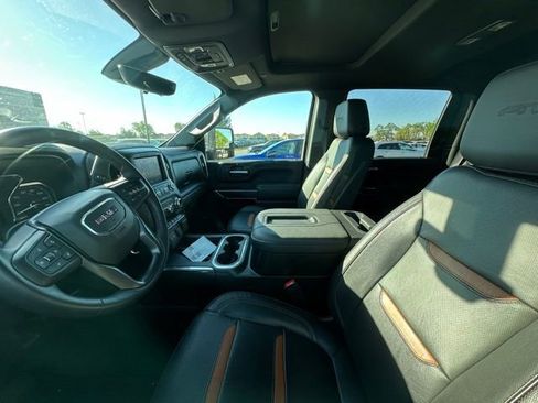 Used 2022 GMC Sierra 2500 AT4 w/ AT4 Premium Plus Package image 9